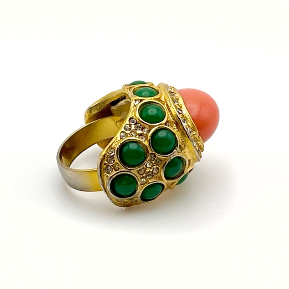 1970's Cocktail Ring with Faux Coral and Emerald Cabochon Stones + Earrings - Picture 4 of 6